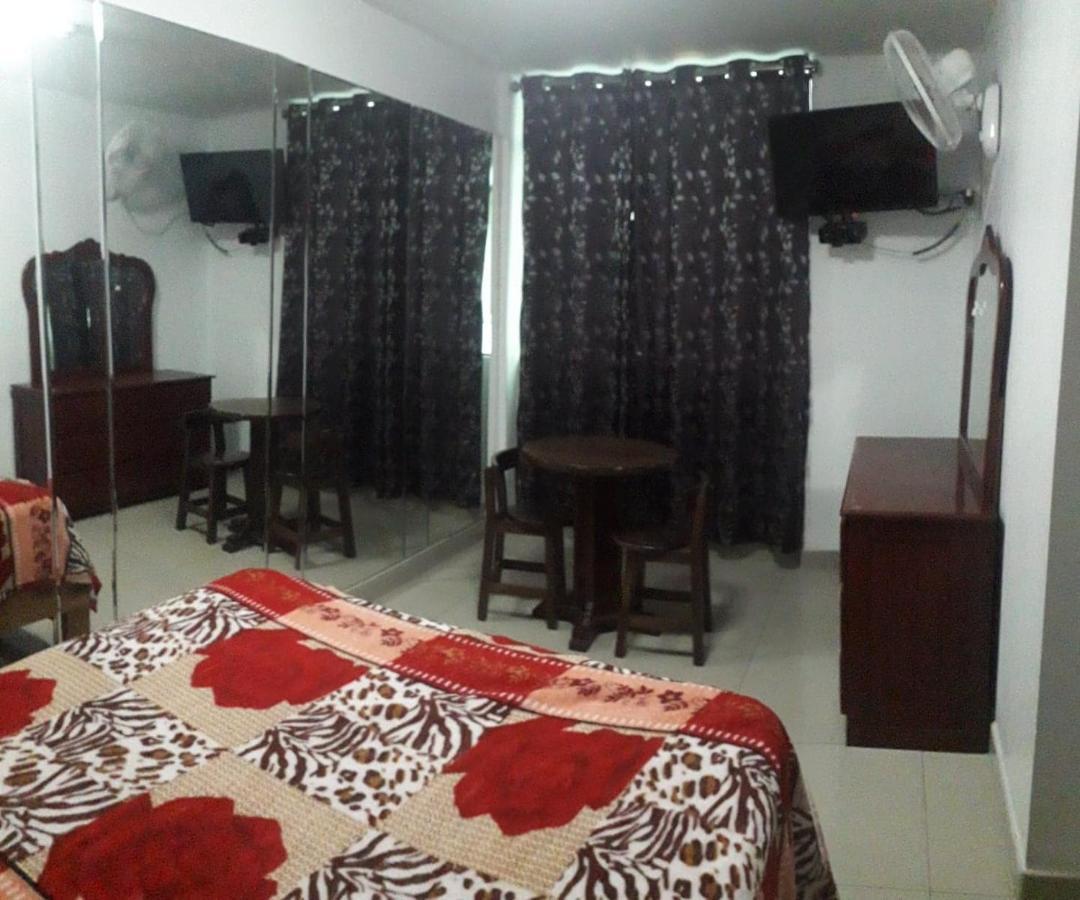 Hostal Sueños Lima Exterior foto